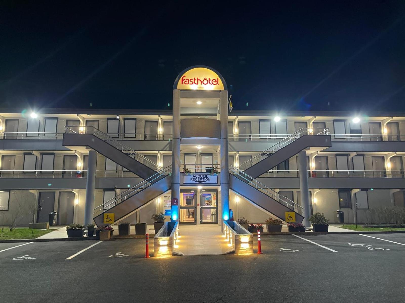 Fasthotel Roissy - Saint-Witz Exterior photo